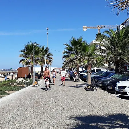 Apartment T2 Mira 4- Familiar, 80mt Praia, Wifi *