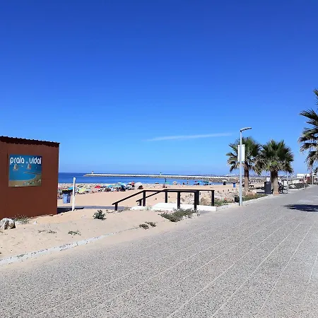 T2 Mira 4- Familiar, 80mt Praia, Wifi Apartment