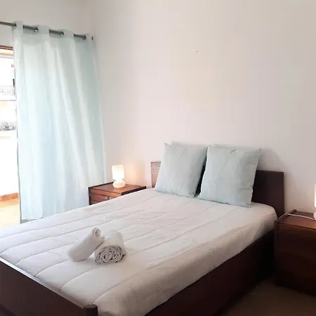 Apartment T2 Mira 4- Familiar, 80mt Praia, Wifi Quarteira