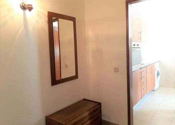 T2 Mira 4- Familiar, 80mt Praia, Wifi Apartamento