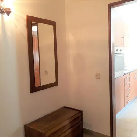 T2 Mira 4- Familiar, 80mt Praia, Wifi Appartamento