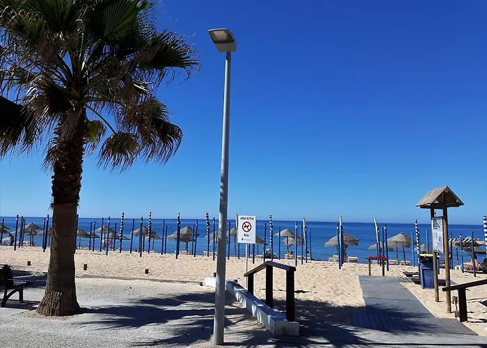 Apartman T2 Mira 4- Familiar, 80mt Praia, Wifi Quarteira