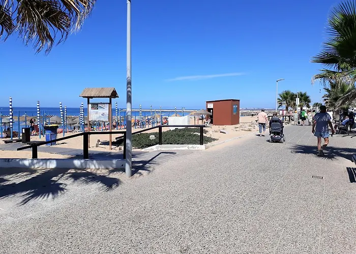 T2 Mira 4- Familiar, 80mt Praia, Wifi Apartman