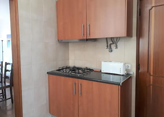 Apartman T2 Mira 4- Familiar, 80mt Praia, Wifi Quarteira