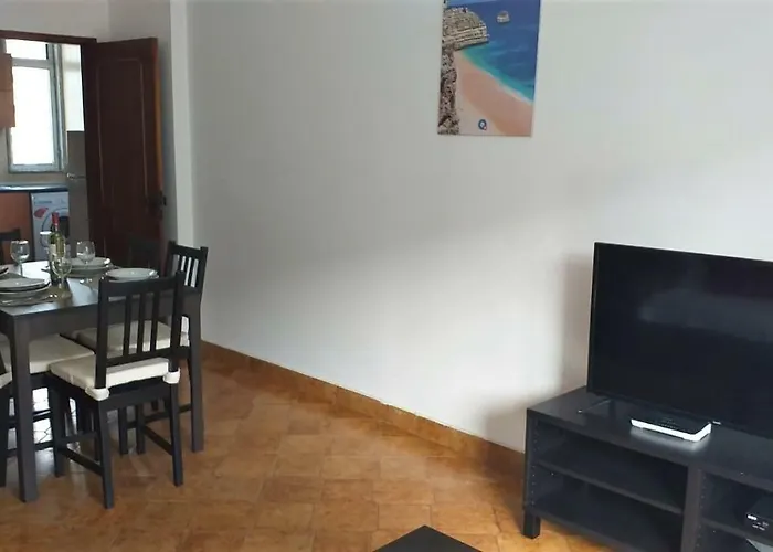 Apartman T2 Mira 4- Familiar, 80mt Praia, Wifi *
